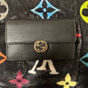 Gucci woc